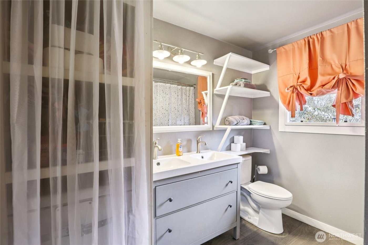 6415 NW Firwood Drive , Vancouver, WA 98665