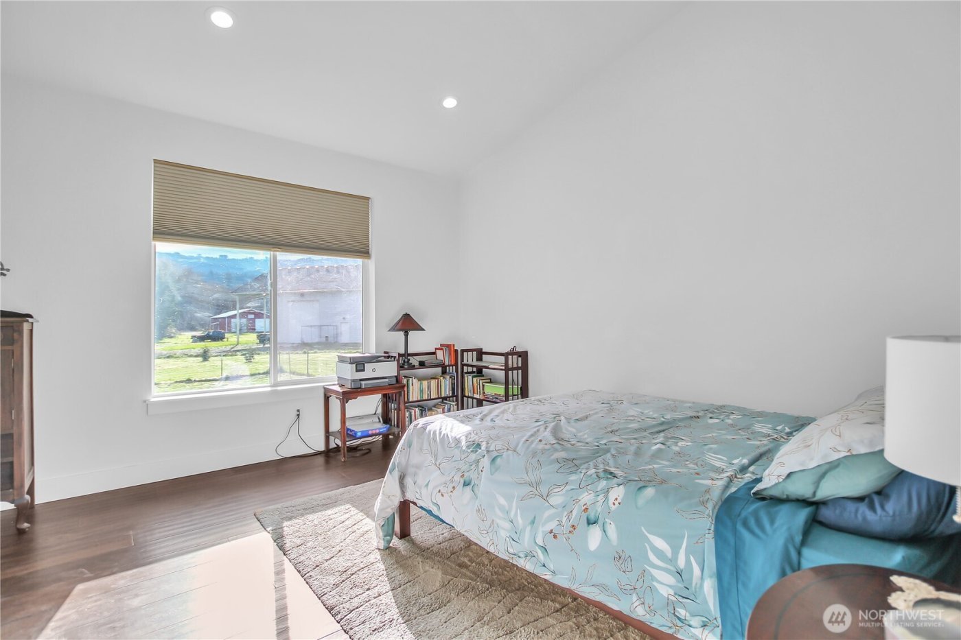 30 Nature Loop , Cathlamet, WA 98612