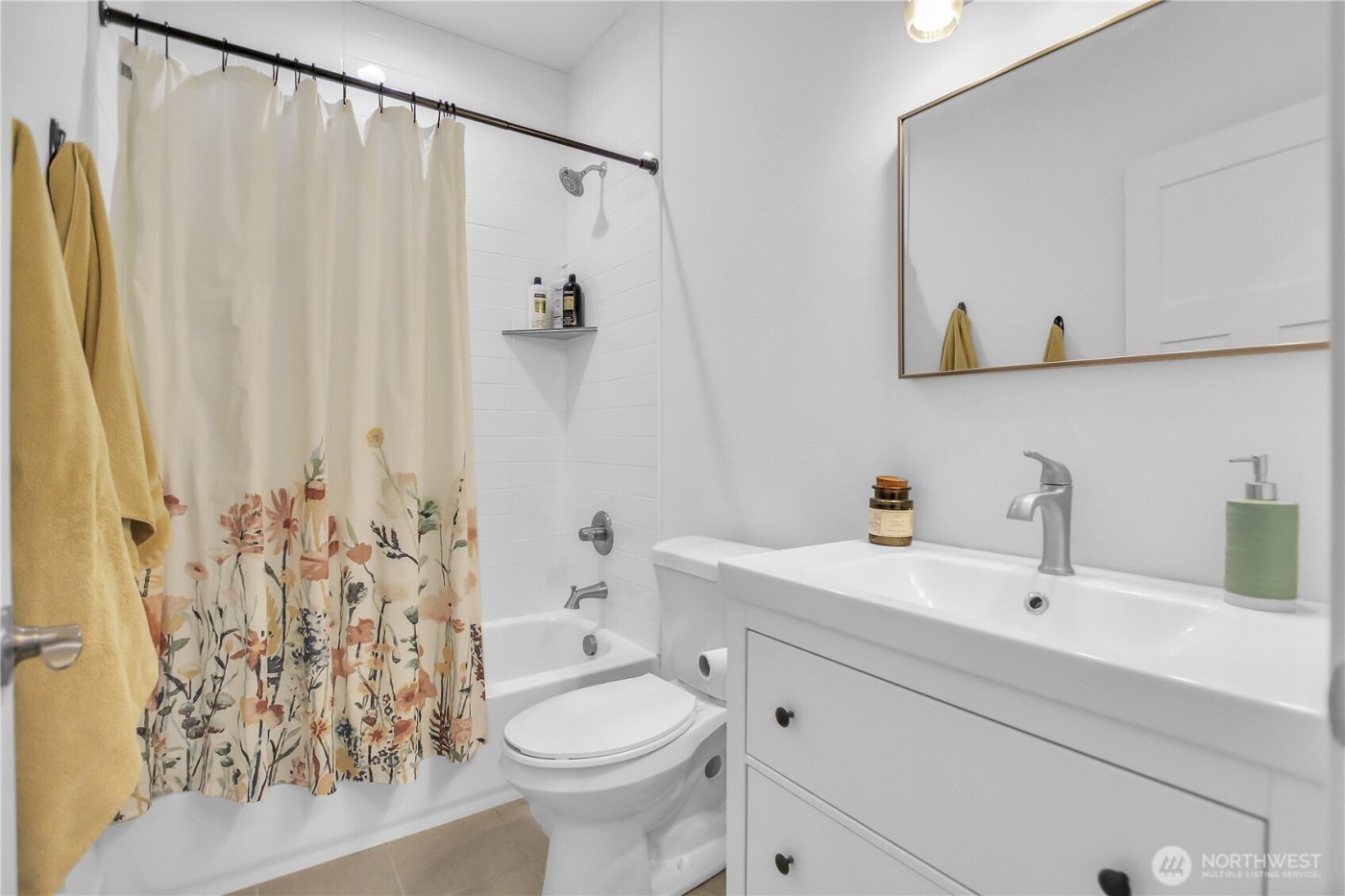 30 Nature Loop , Cathlamet, WA 98612