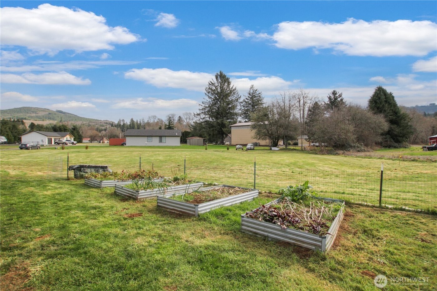 30 Nature Loop , Cathlamet, WA 98612