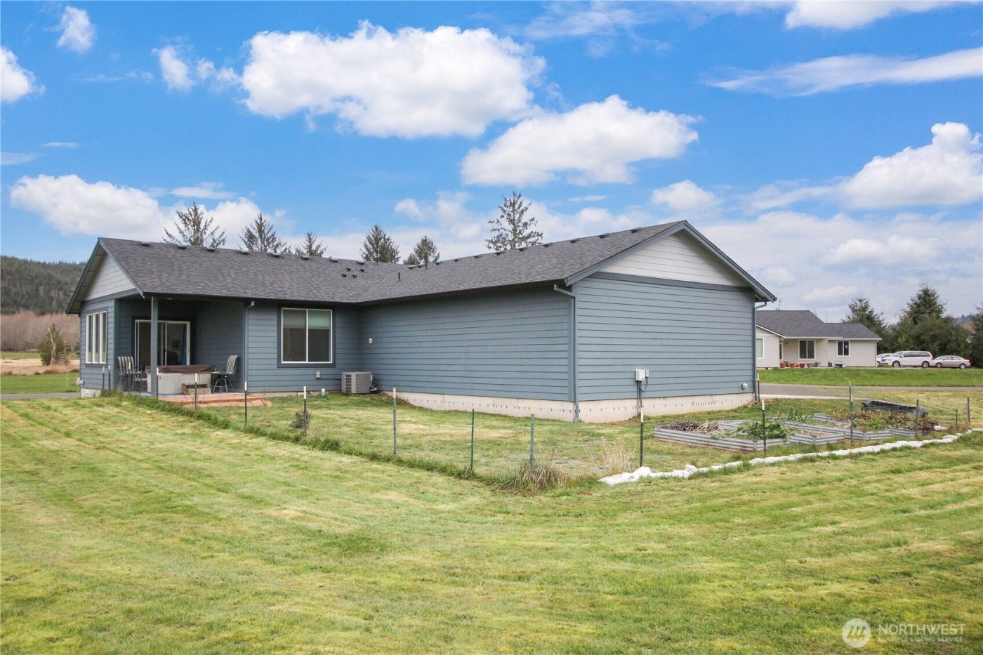 30 Nature Loop , Cathlamet, WA 98612