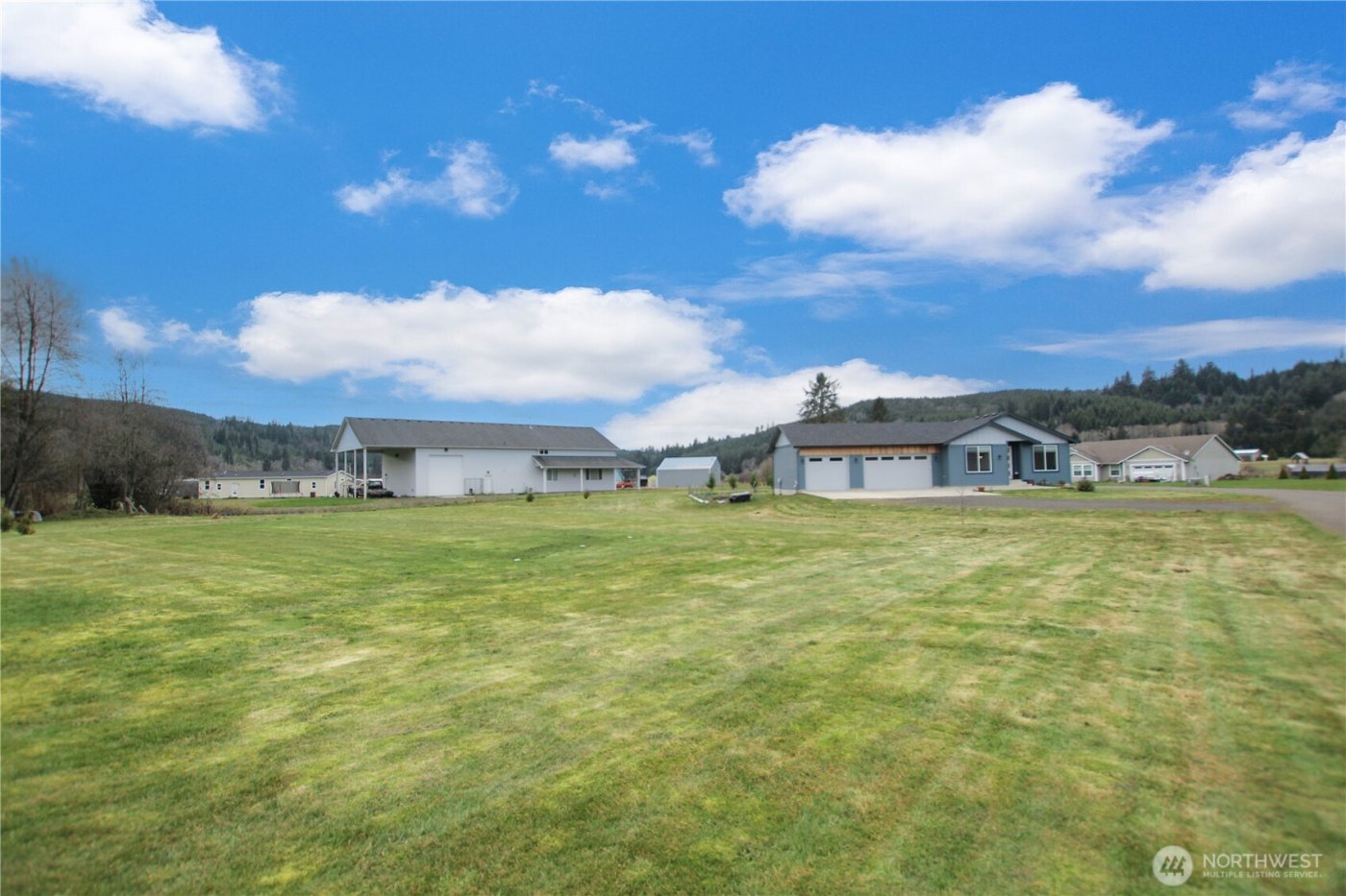 30 Nature Loop , Cathlamet, WA 98612