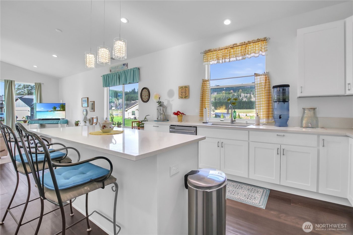 30 Nature Loop , Cathlamet, WA 98612