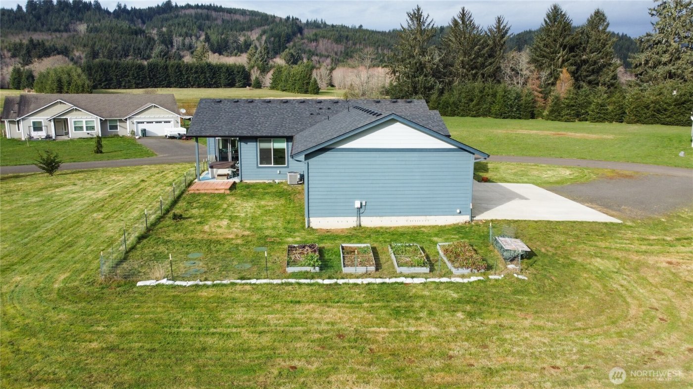 30 Nature Loop , Cathlamet, WA 98612