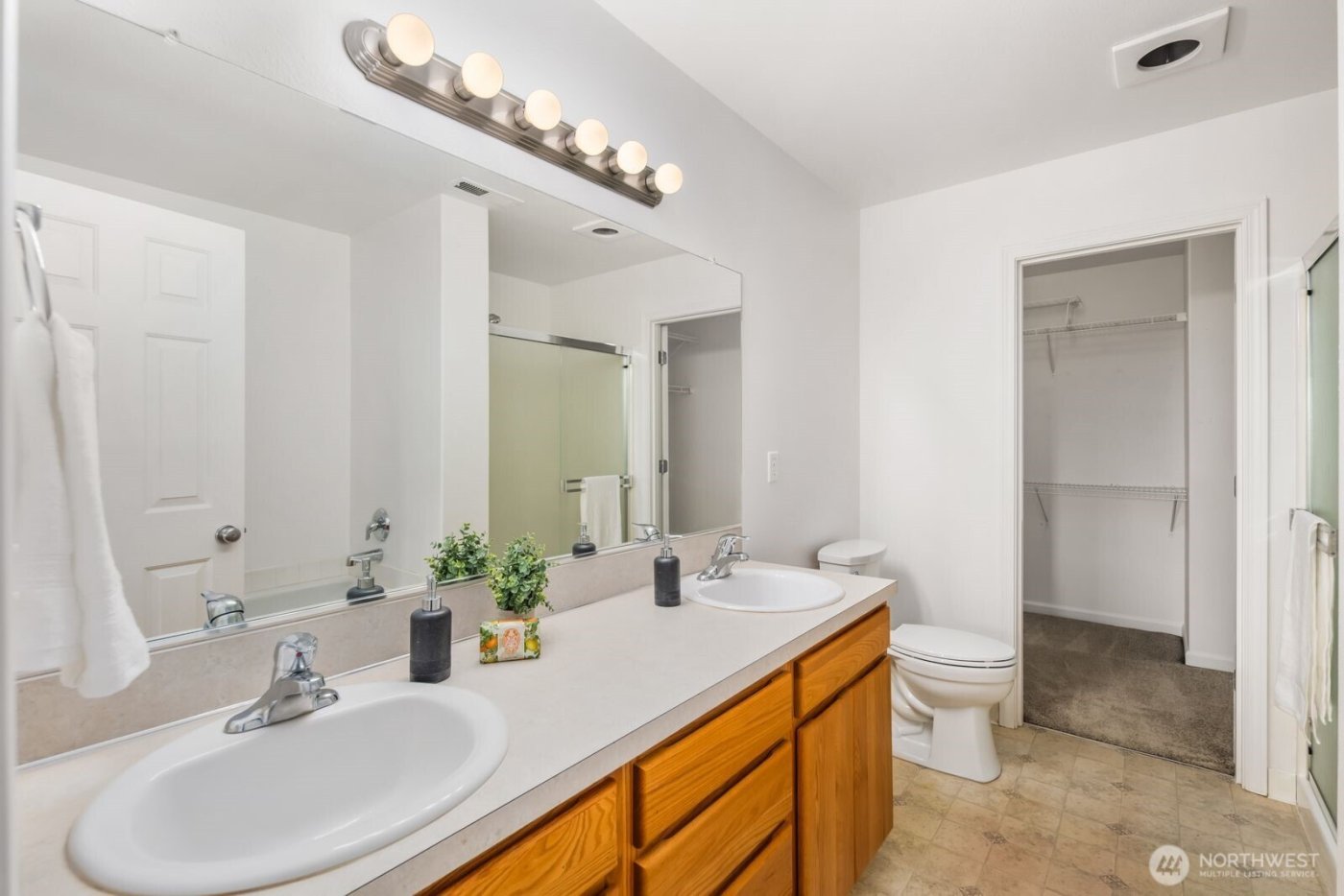 7128 34th Avenue NE, Olympia, WA 98516-1407