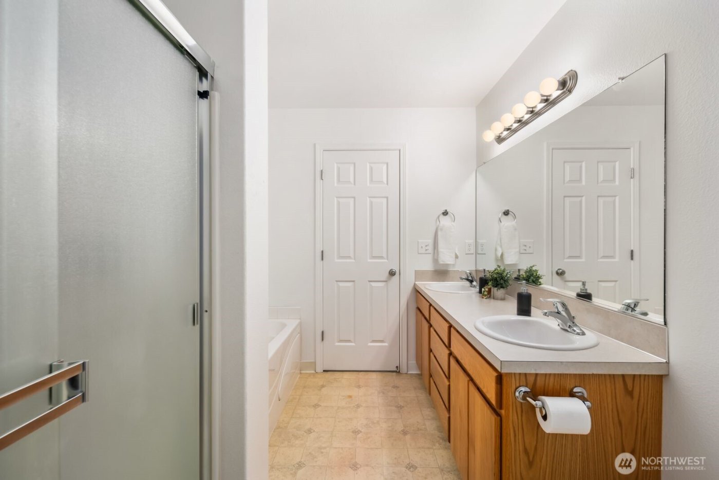 7128 34th Avenue NE, Olympia, WA 98516-1407