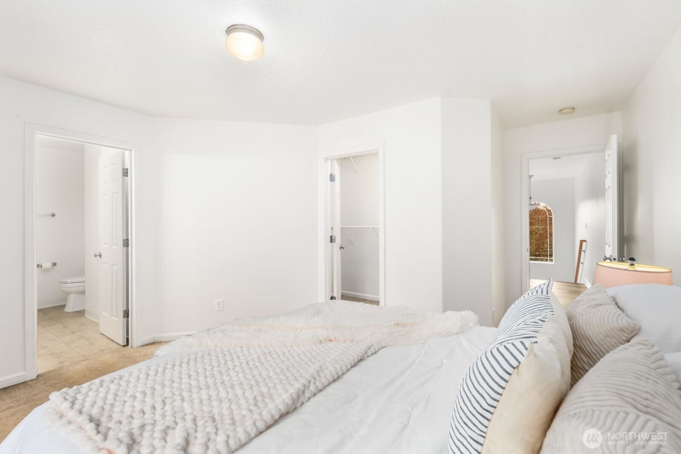 7128 34th Avenue NE, Olympia, WA 98516-1407