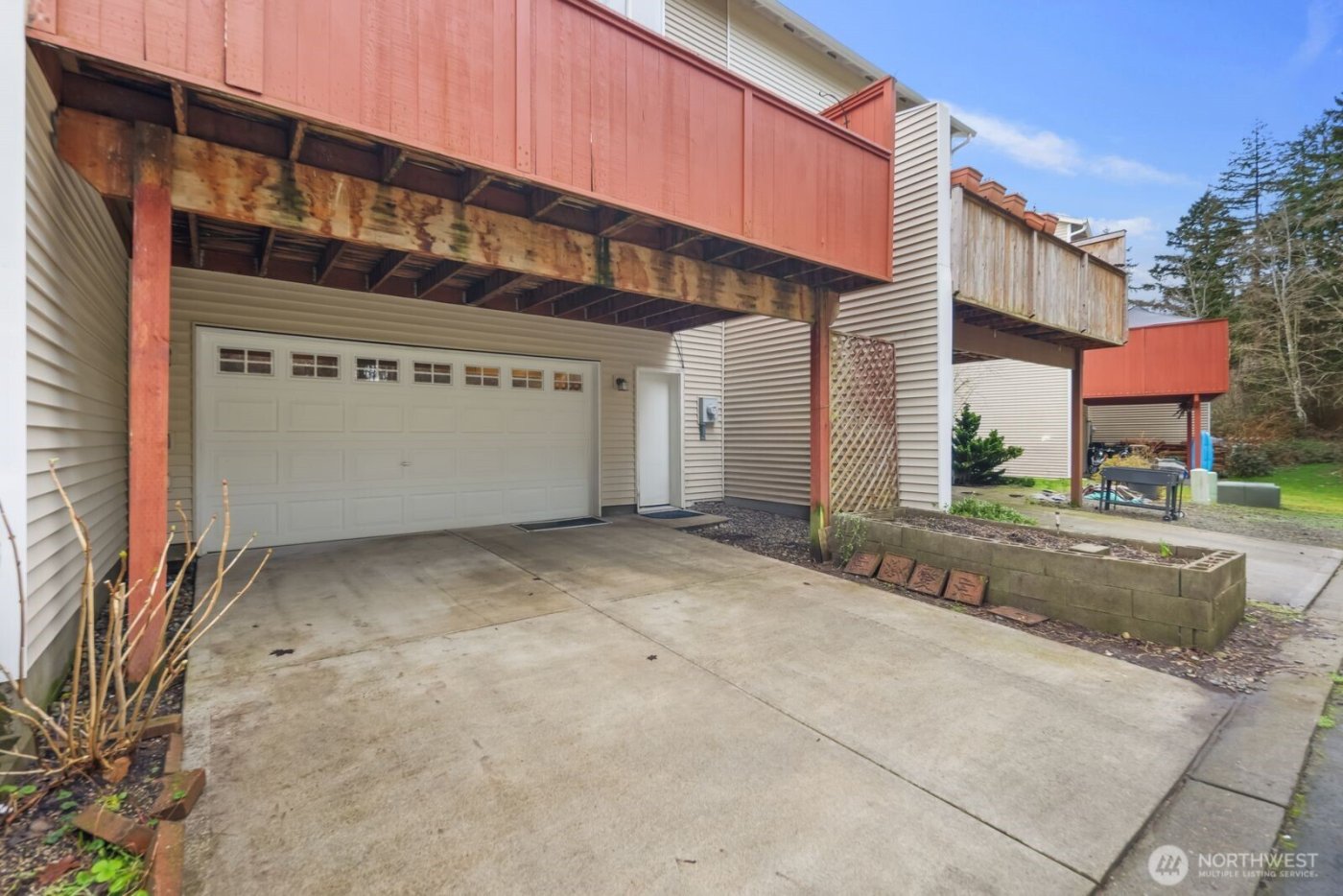 7128 34th Avenue NE, Olympia, WA 98516-1407