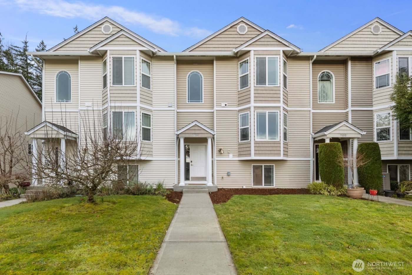 7128 34th Avenue NE, Olympia, WA 98516-1407