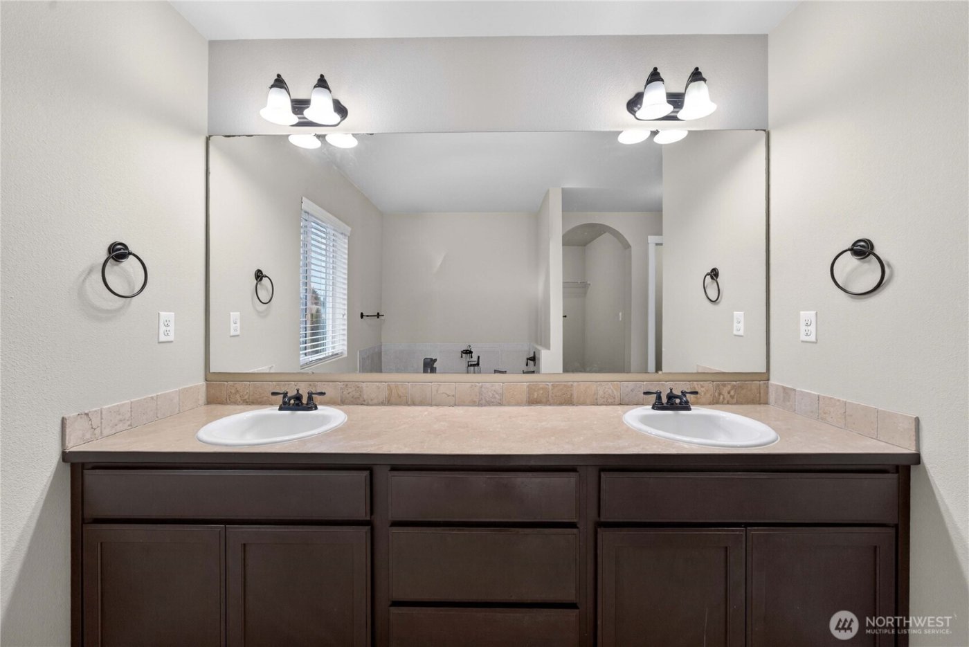 11411 129th Street E, Puyallup, WA 98374-3125