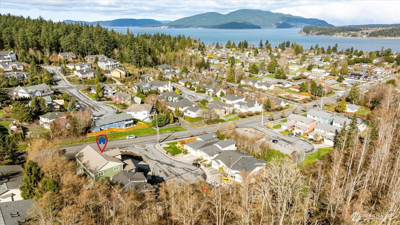 2119 20th Street , Anacortes, WA 98221