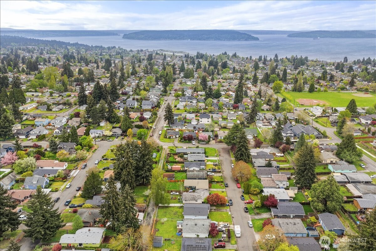 3724 N Villard Street , Tacoma, WA 98407
