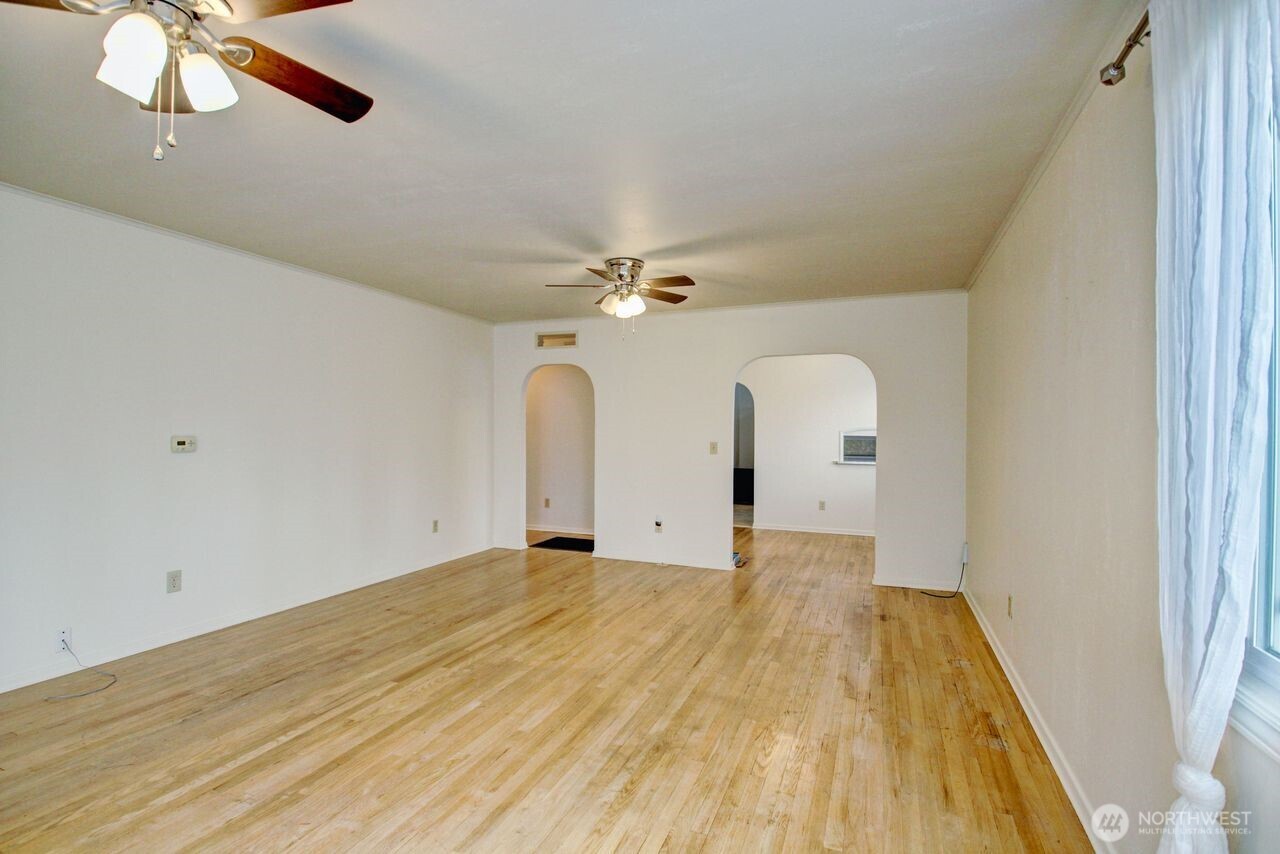 1102 17th Street , Anacortes, WA 98221