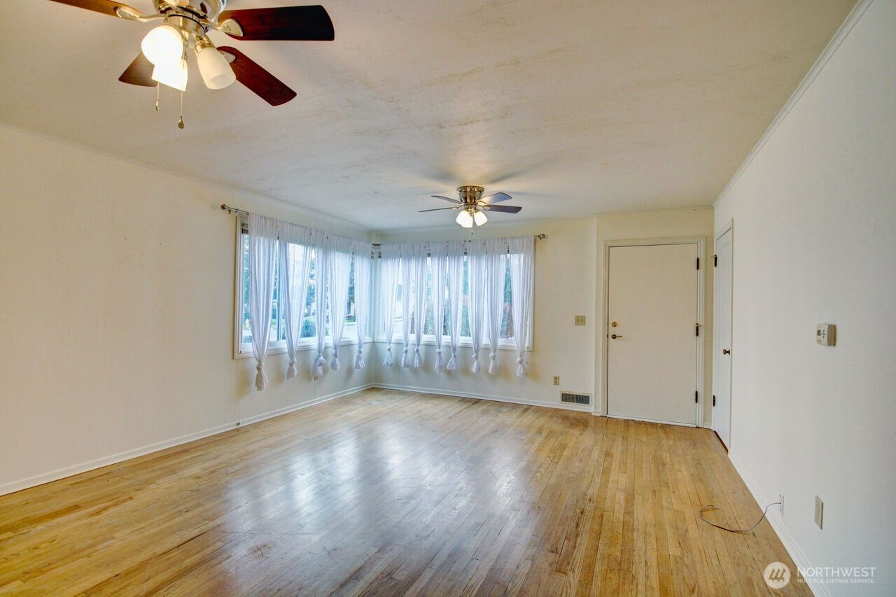 1102 17th Street , Anacortes, WA 98221