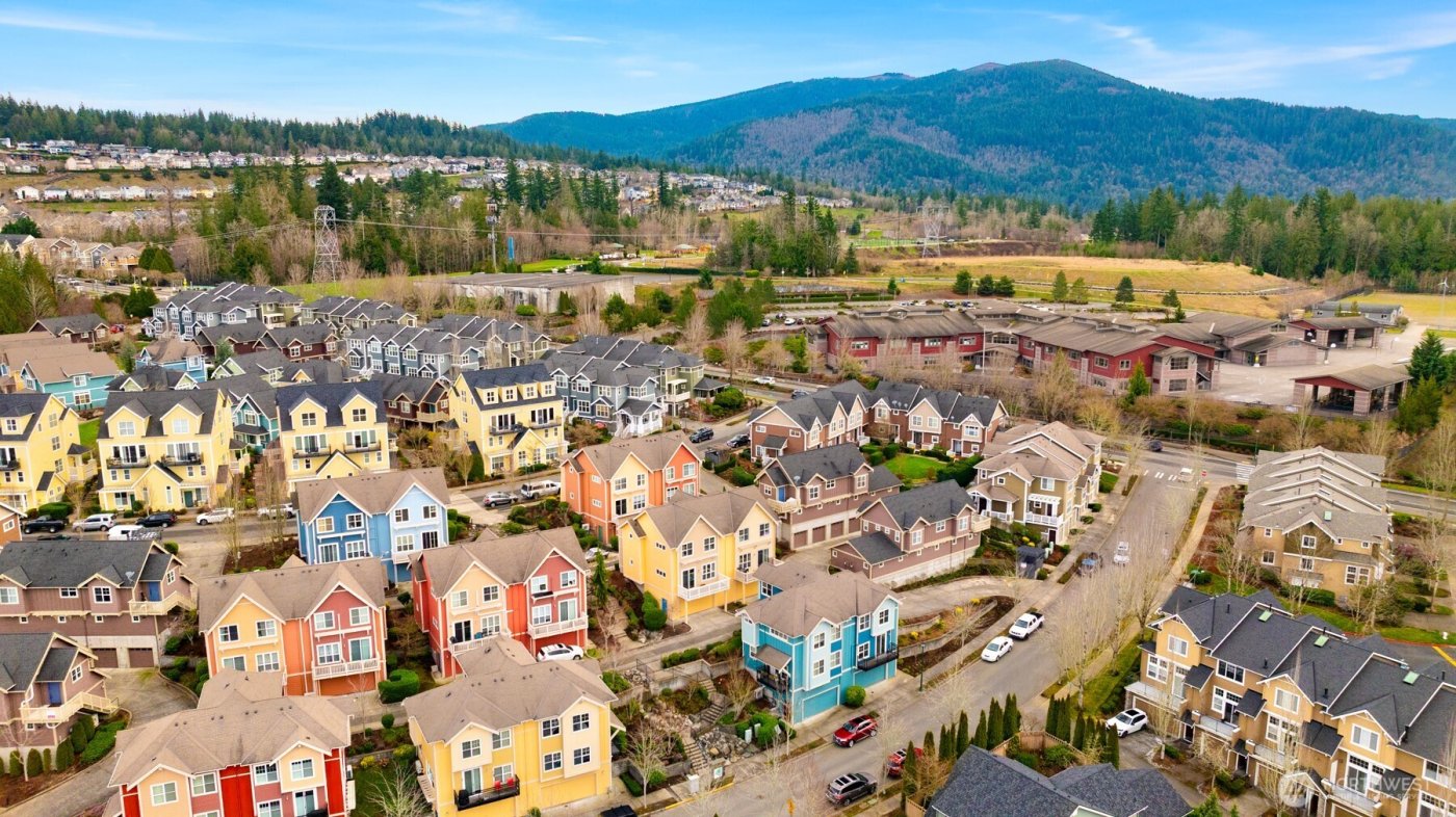 1937 18th Place NE, Issaquah, WA 98029