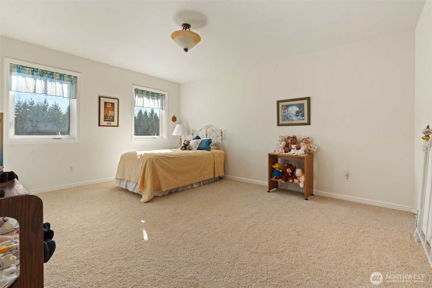 301 Russell Road , Winlock, WA 98596