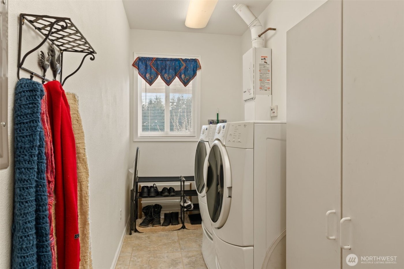 301 Russell Road , Winlock, WA 98596