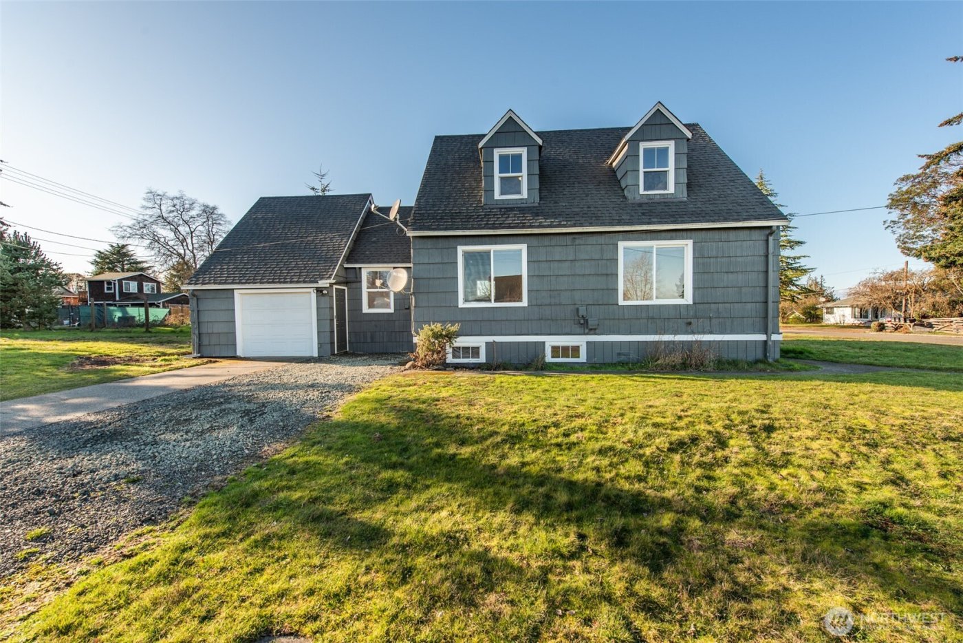 1202 W 9th Street , Port Angeles, WA 98363