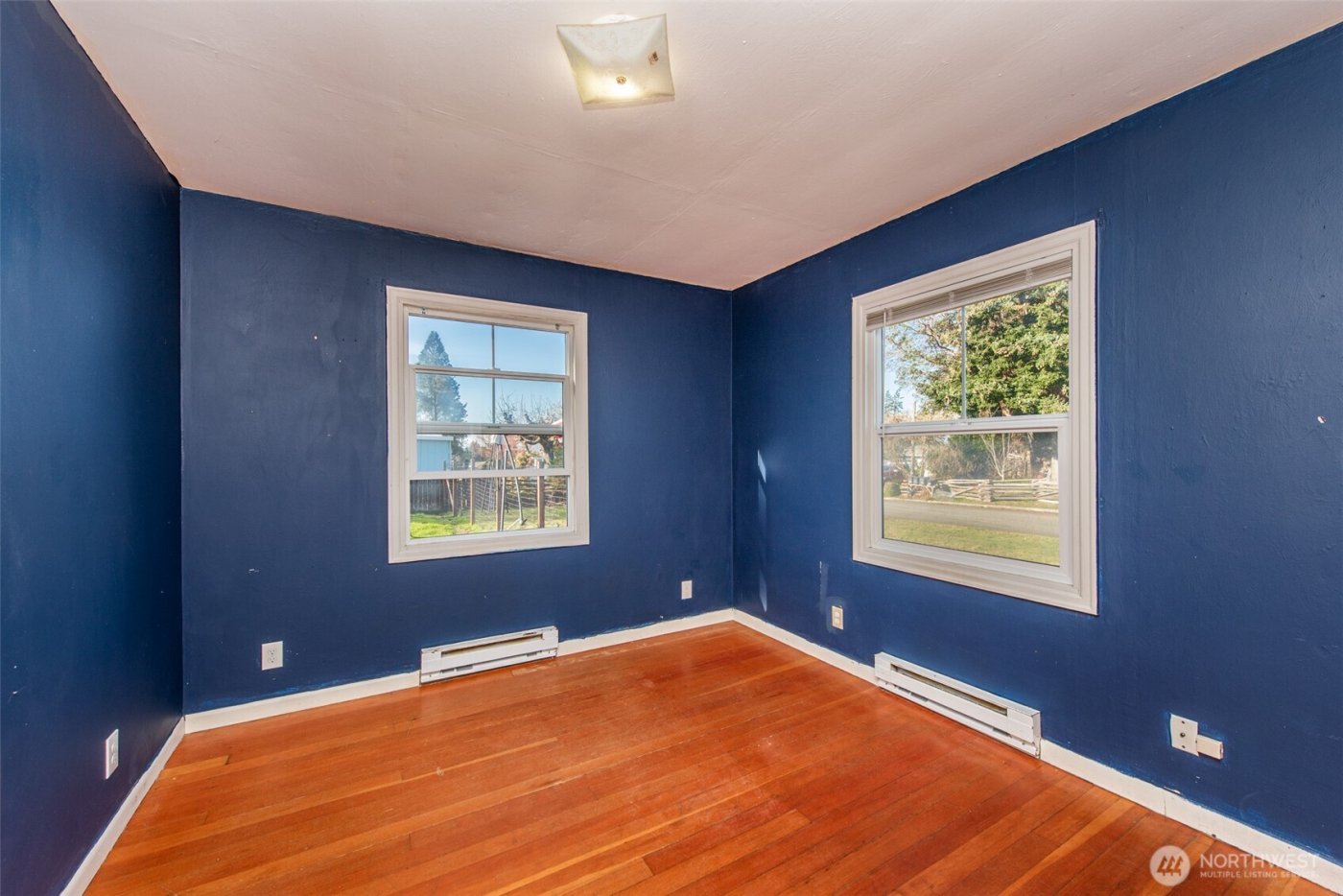 1202 W 9th Street , Port Angeles, WA 98363