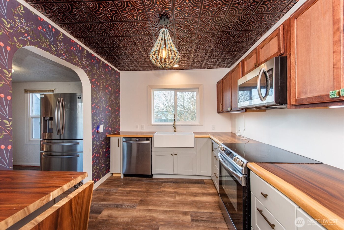 1202 W 9th Street , Port Angeles, WA 98363