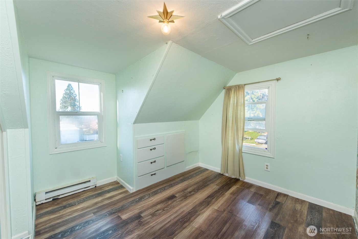 1202 W 9th Street , Port Angeles, WA 98363