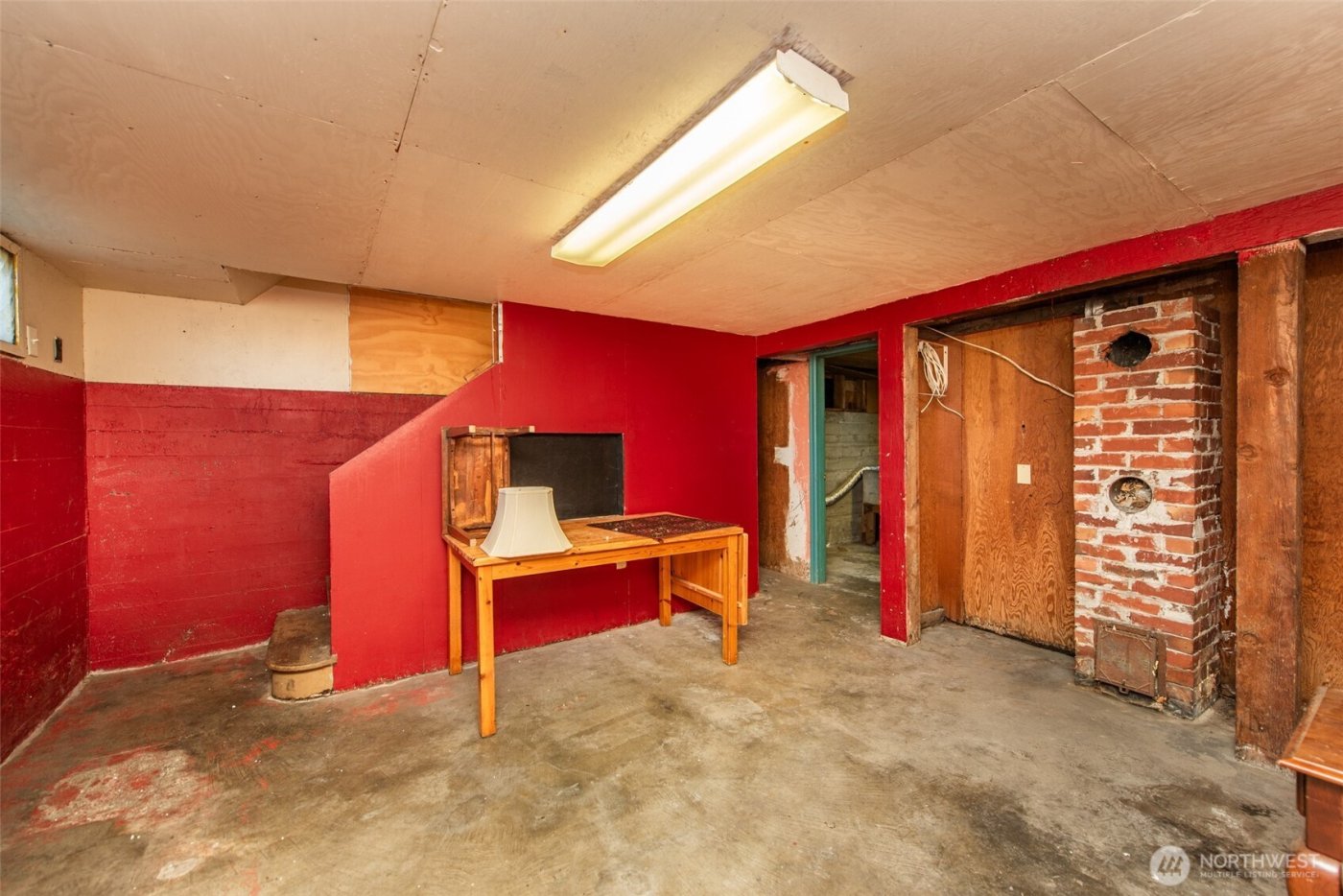 1202 W 9th Street , Port Angeles, WA 98363