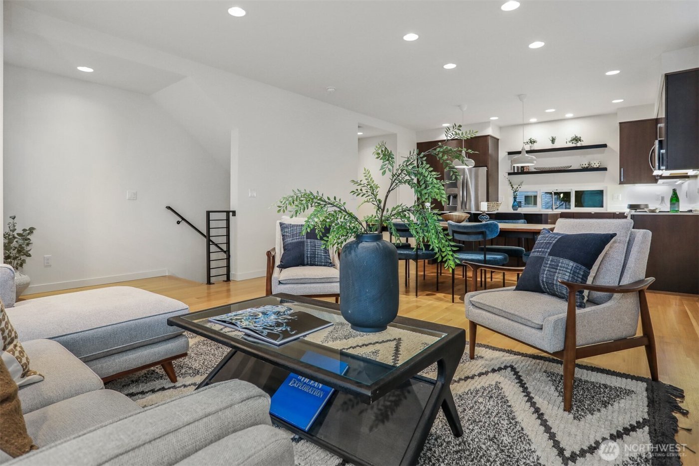 3641 22nd Avenue W #E, Seattle, WA 98199