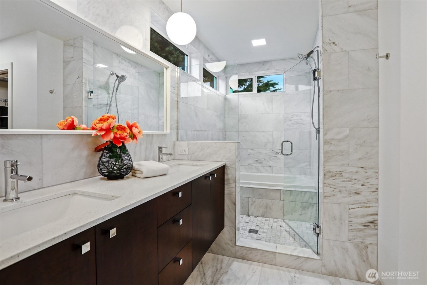 3641 22nd Avenue W #E, Seattle, WA 98199