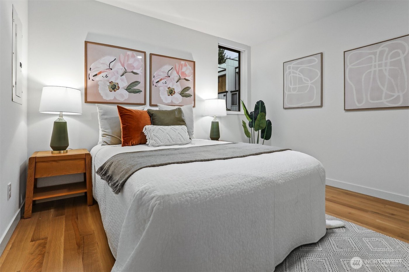 3641 22nd Avenue W #E, Seattle, WA 98199