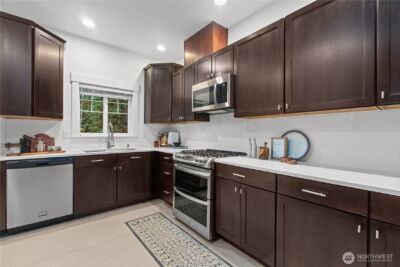 4854 Delridge Way SW #B, Seattle, WA 98106 - Photo 9