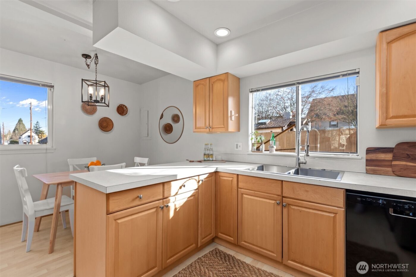 1721 McDougall Avenue , Everett, WA 98201