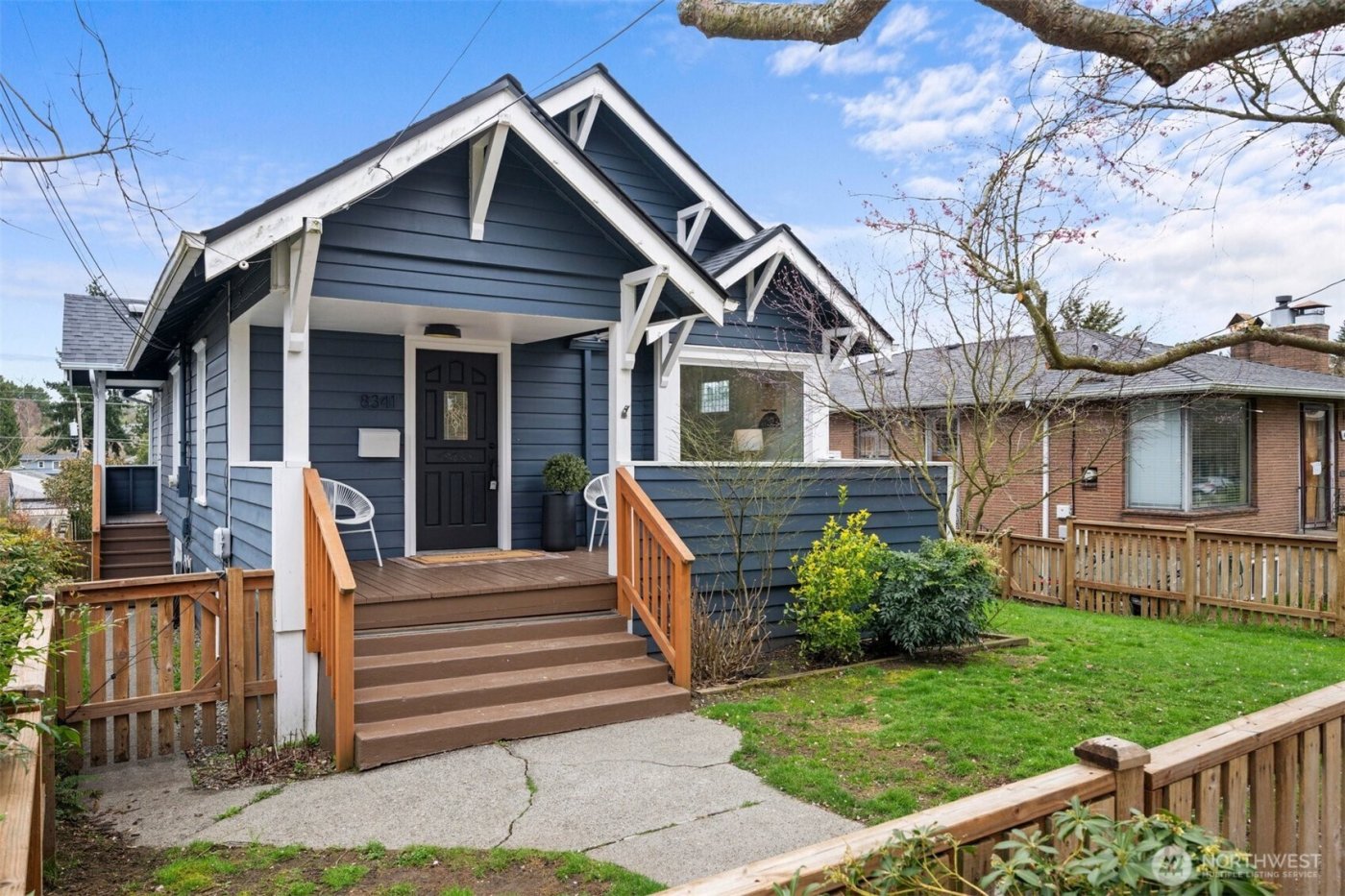 8341 28th Avenue NW, Seattle, WA 98117