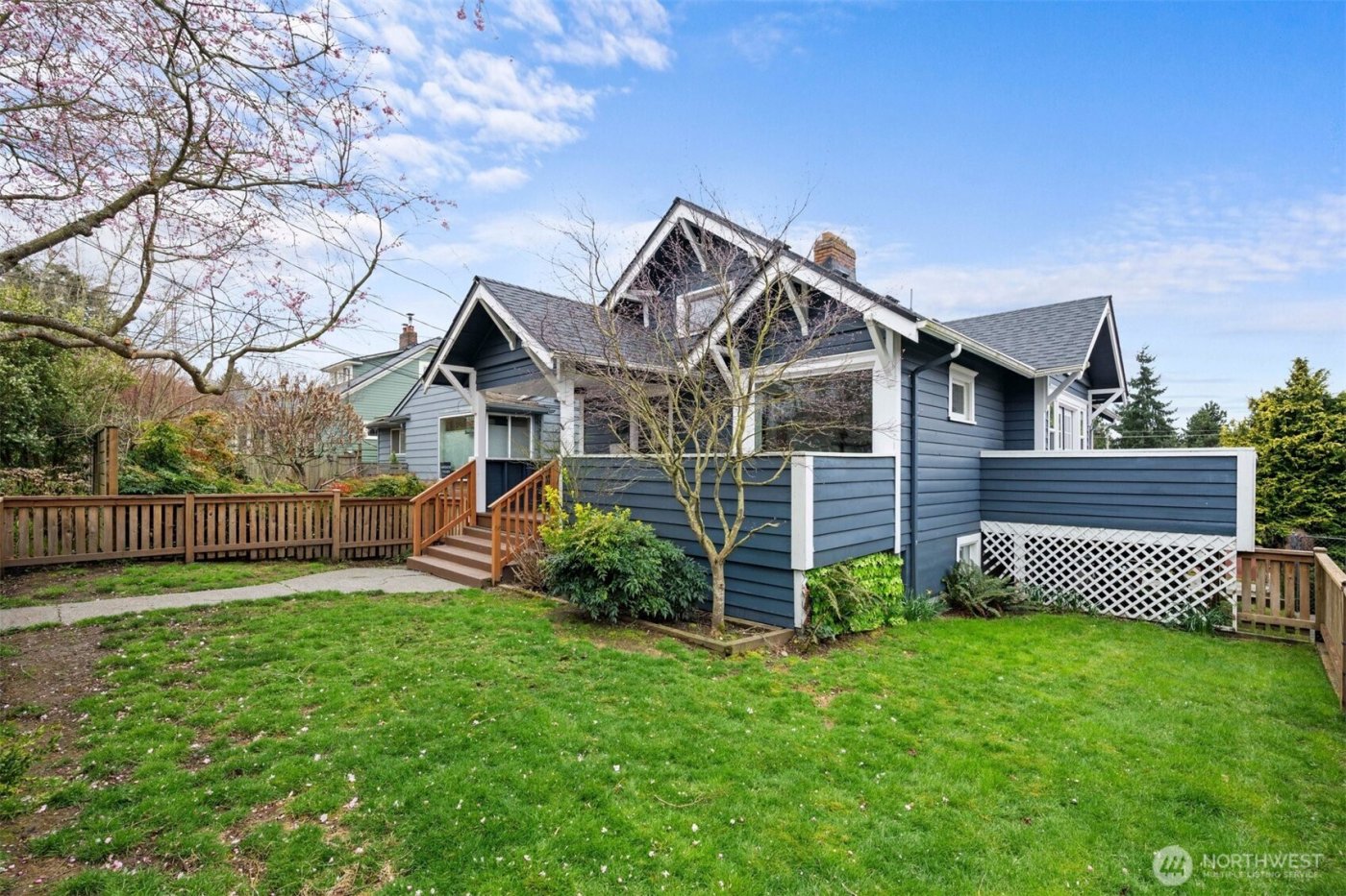 8341 28th Avenue NW, Seattle, WA 98117