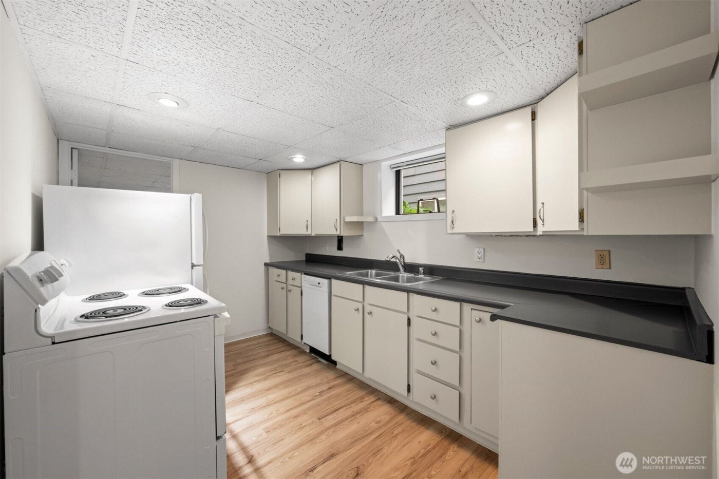 8341 28th Avenue NW, Seattle, WA 98117