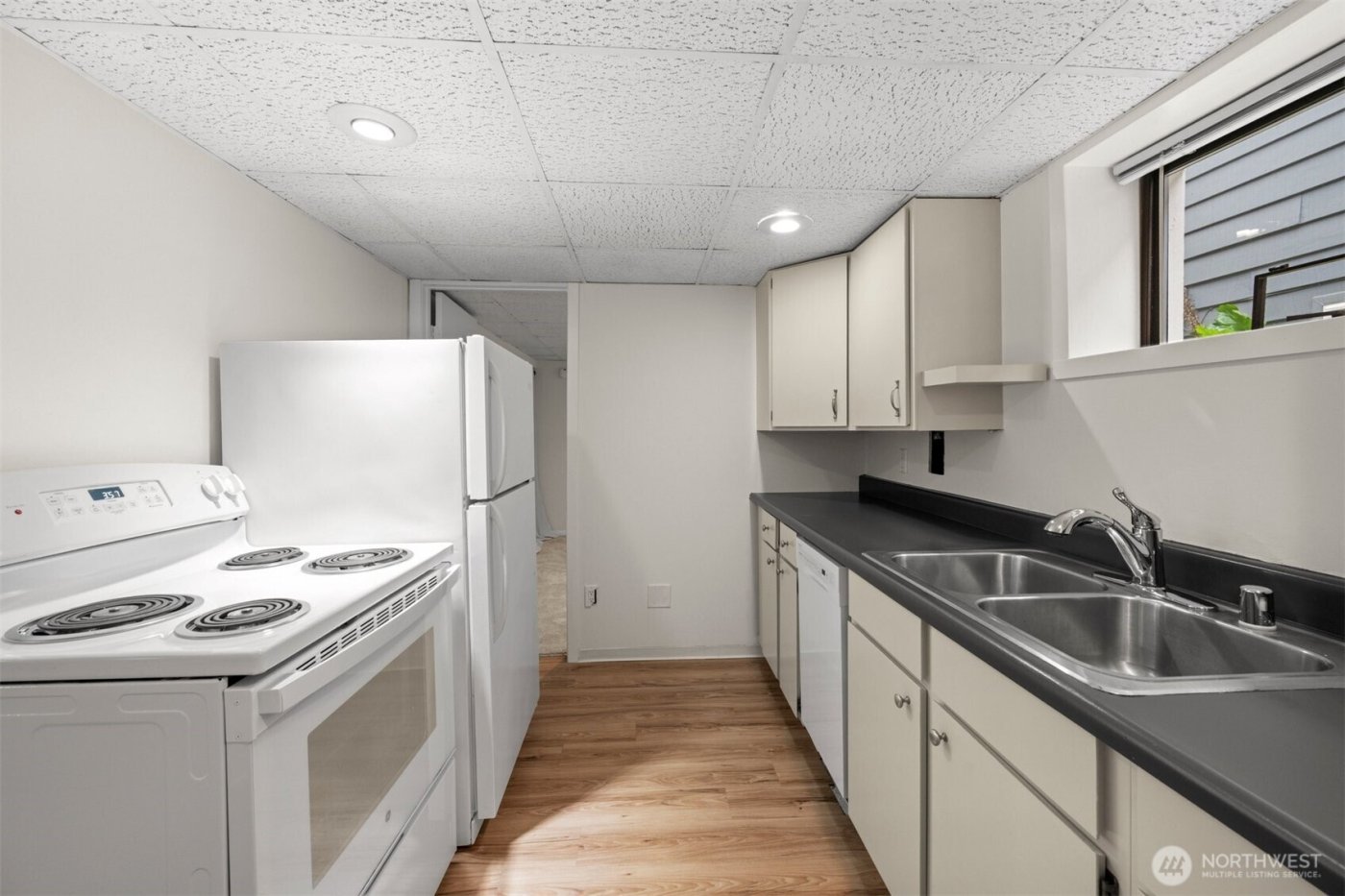 8341 28th Avenue NW, Seattle, WA 98117