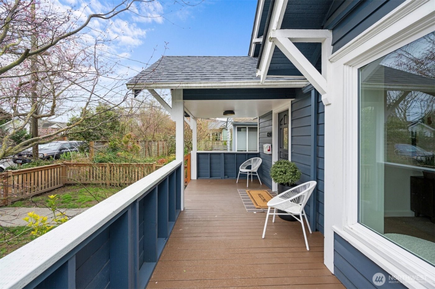 8341 28th Avenue NW, Seattle, WA 98117