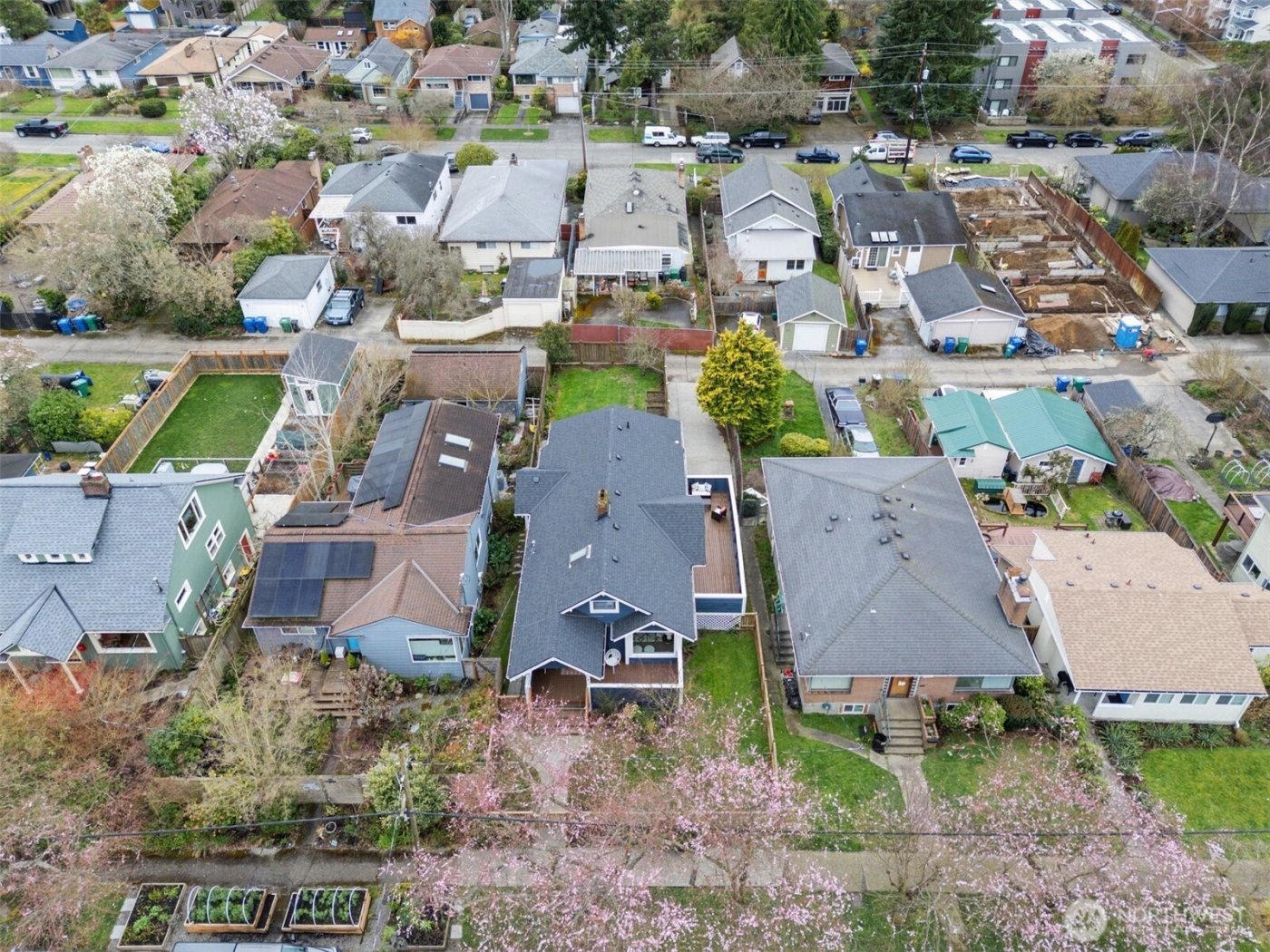 8341 28th Avenue NW, Seattle, WA 98117