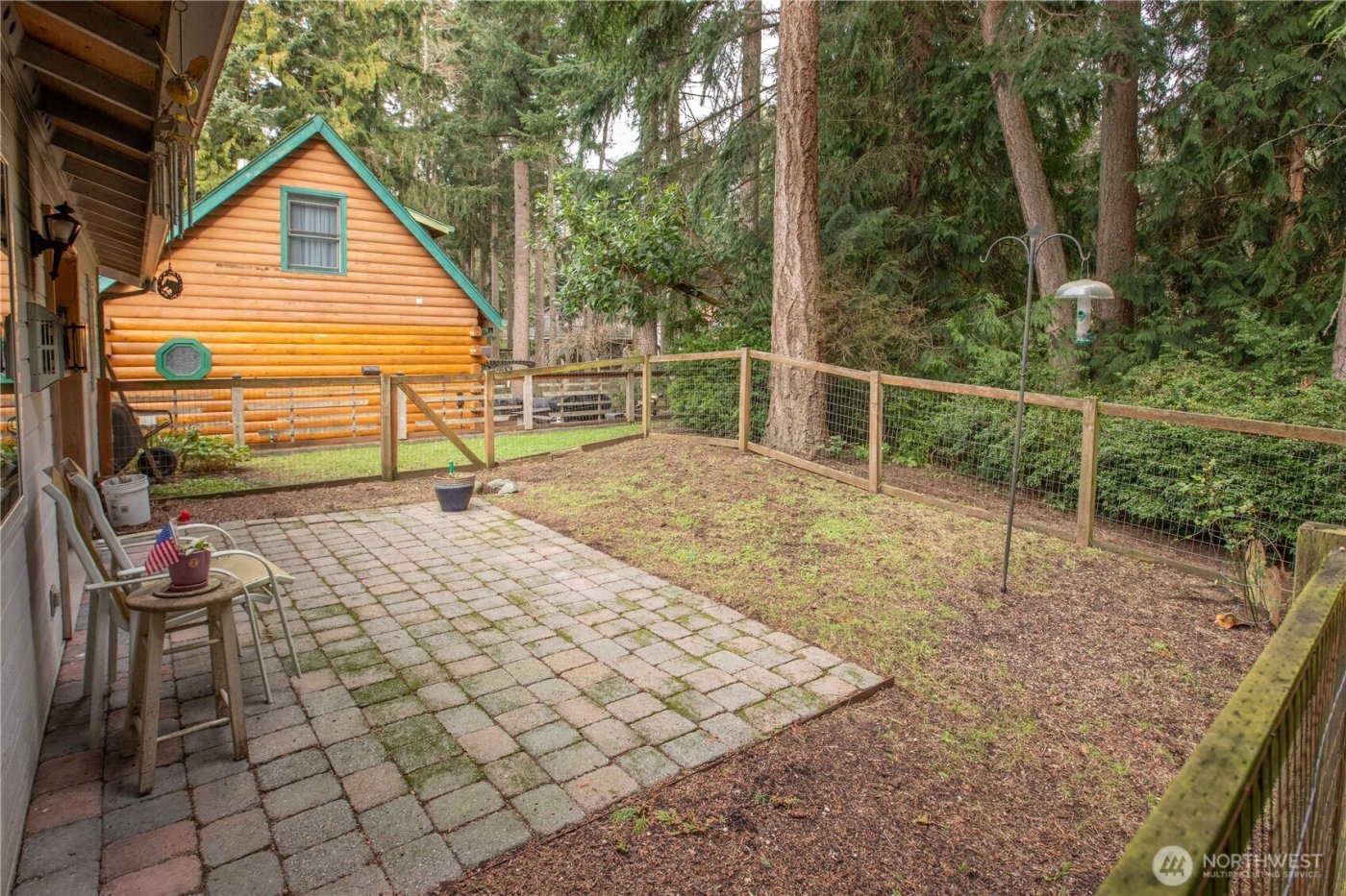 7847 Blakely Avenue , Clinton, WA 98236