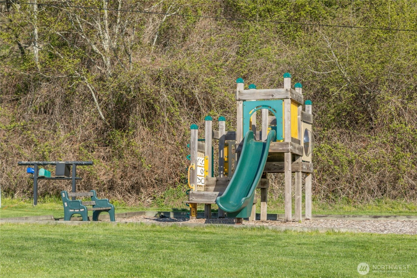 7847 Blakely Avenue , Clinton, WA 98236