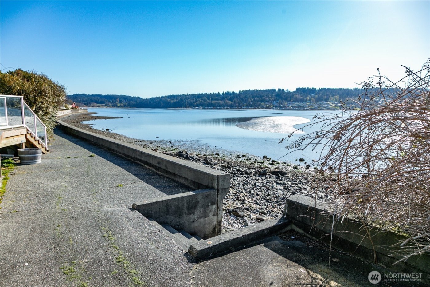 7847 Blakely Avenue , Clinton, WA 98236