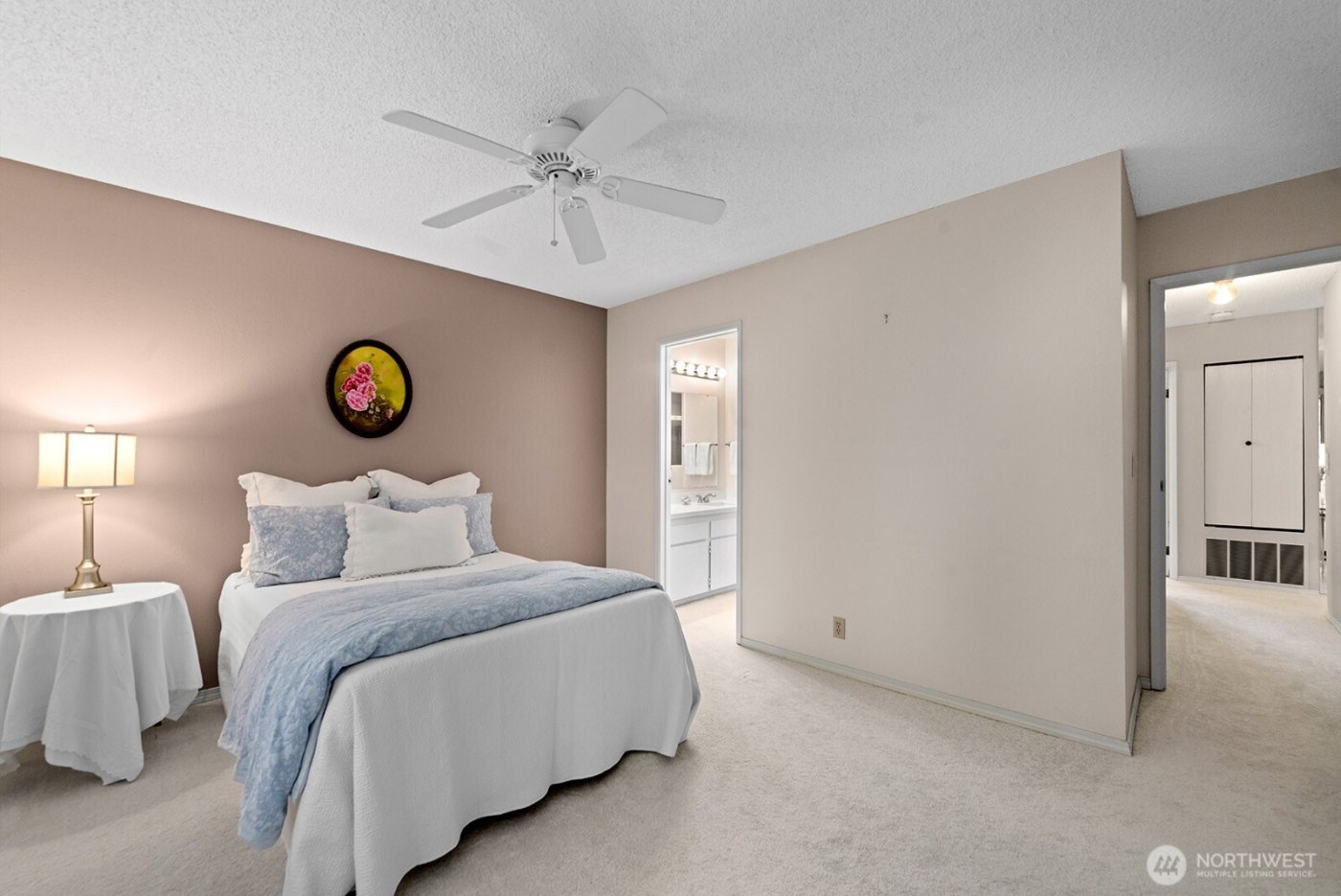 9919 NE 144th Lane #606, Kirkland, WA 98034