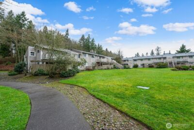 9919 NE 144th Lane #606, Kirkland, WA 98034 - Photo 27