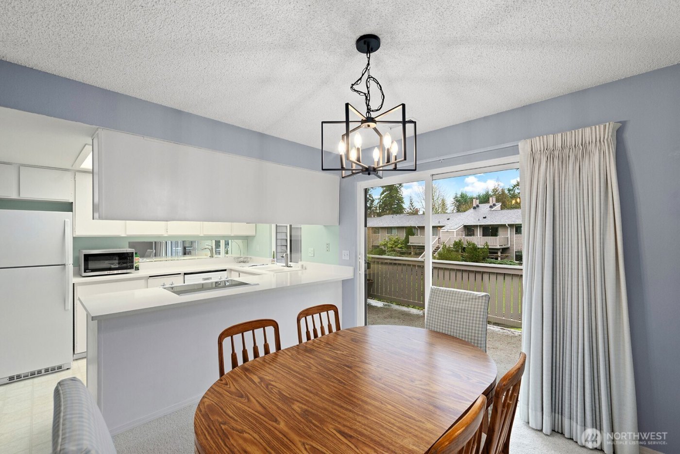 9919 NE 144th Lane #606, Kirkland, WA 98034