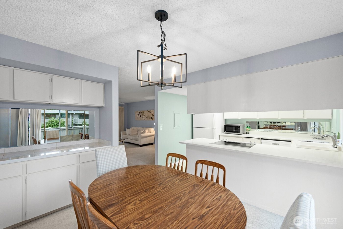 9919 NE 144th Lane #606, Kirkland, WA 98034