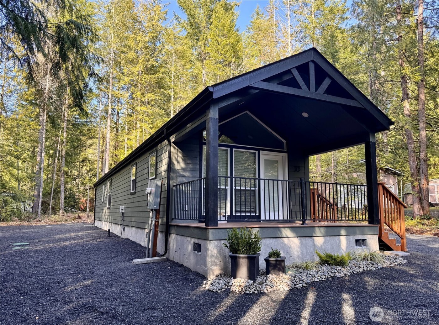 33 N Mount Washington Place , Hoodsport, WA 98548
