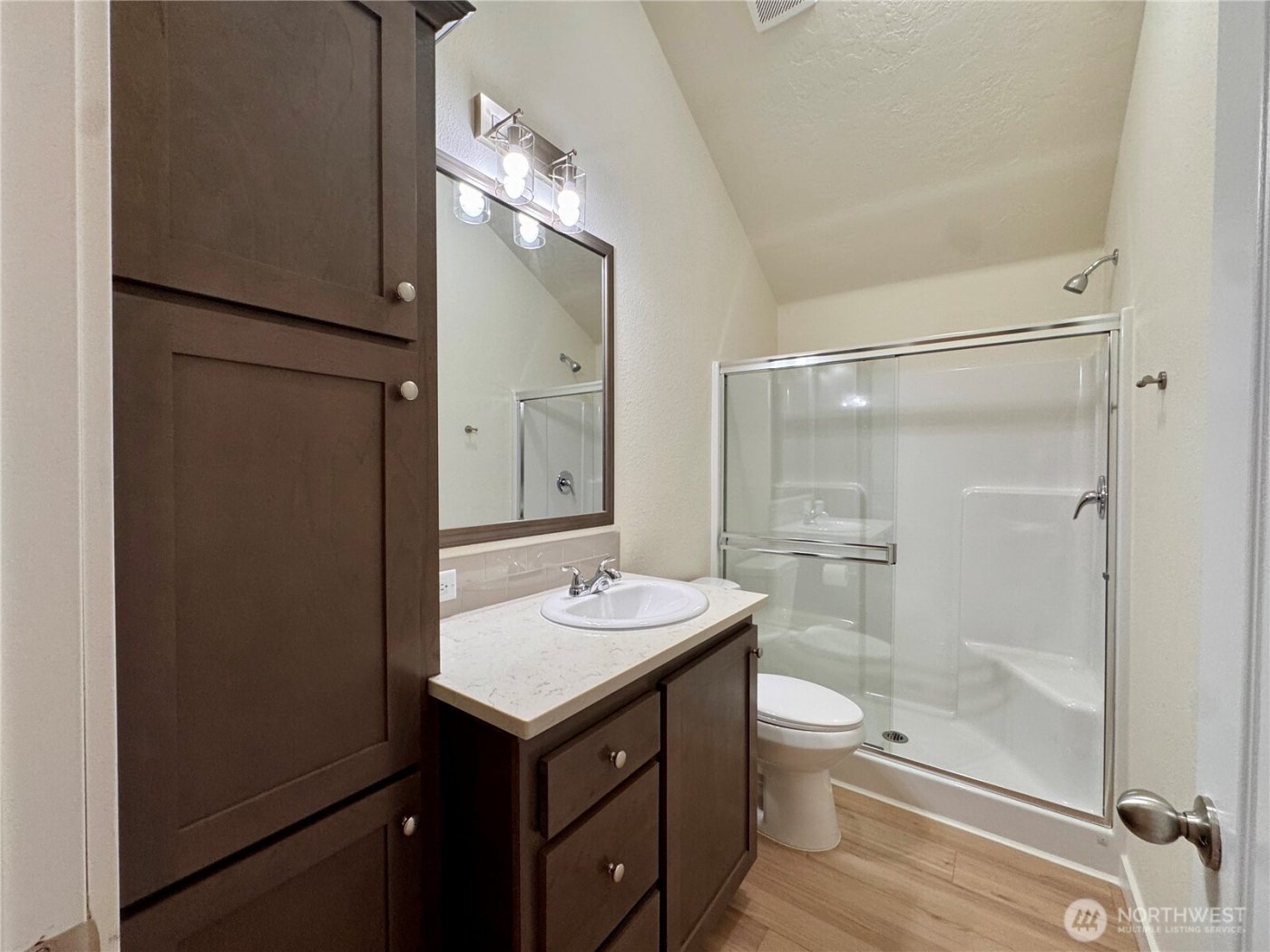 33 N Mount Washington Place , Hoodsport, WA 98548
