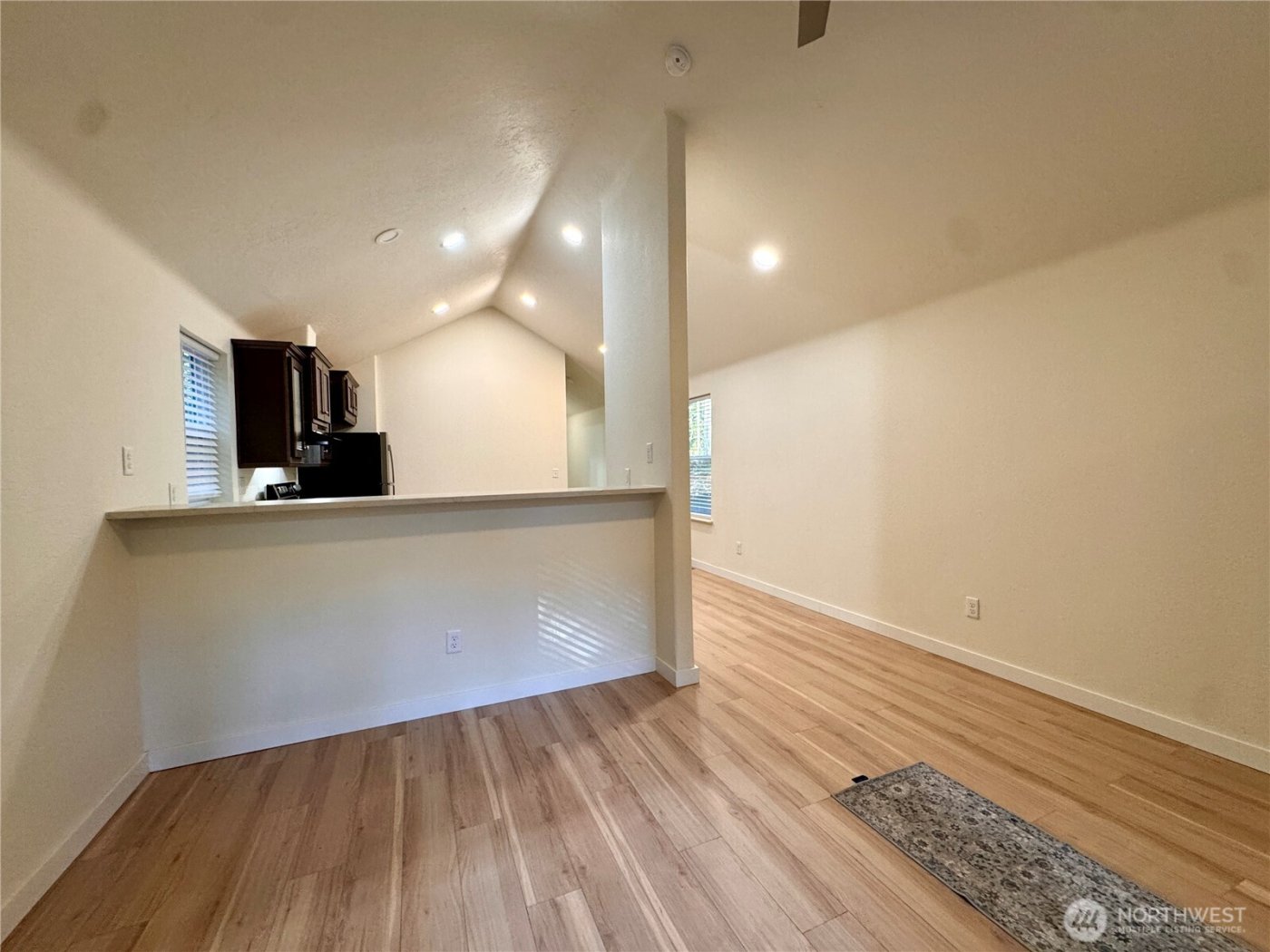 33 N Mount Washington Place , Hoodsport, WA 98548
