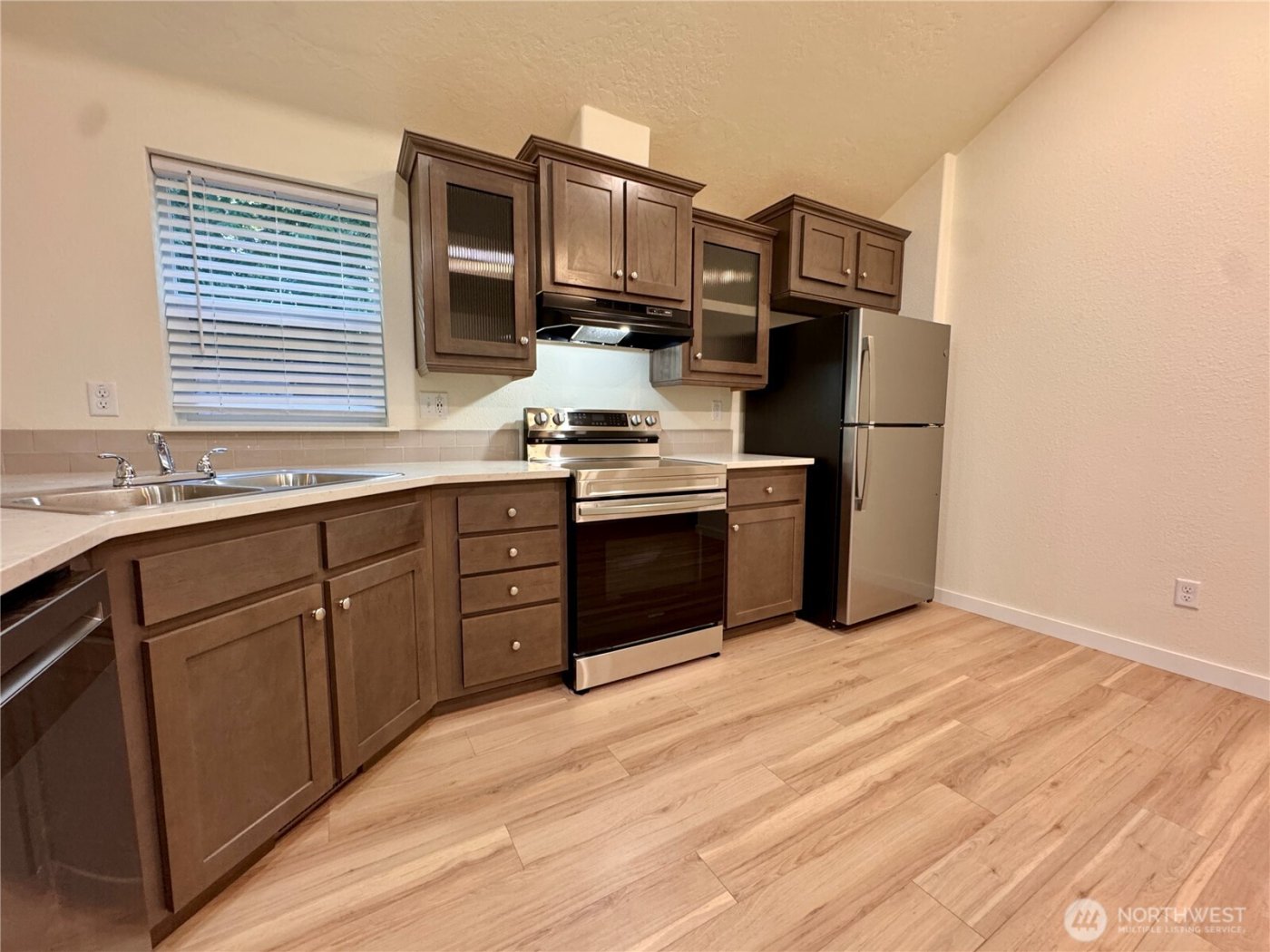 33 N Mount Washington Place , Hoodsport, WA 98548
