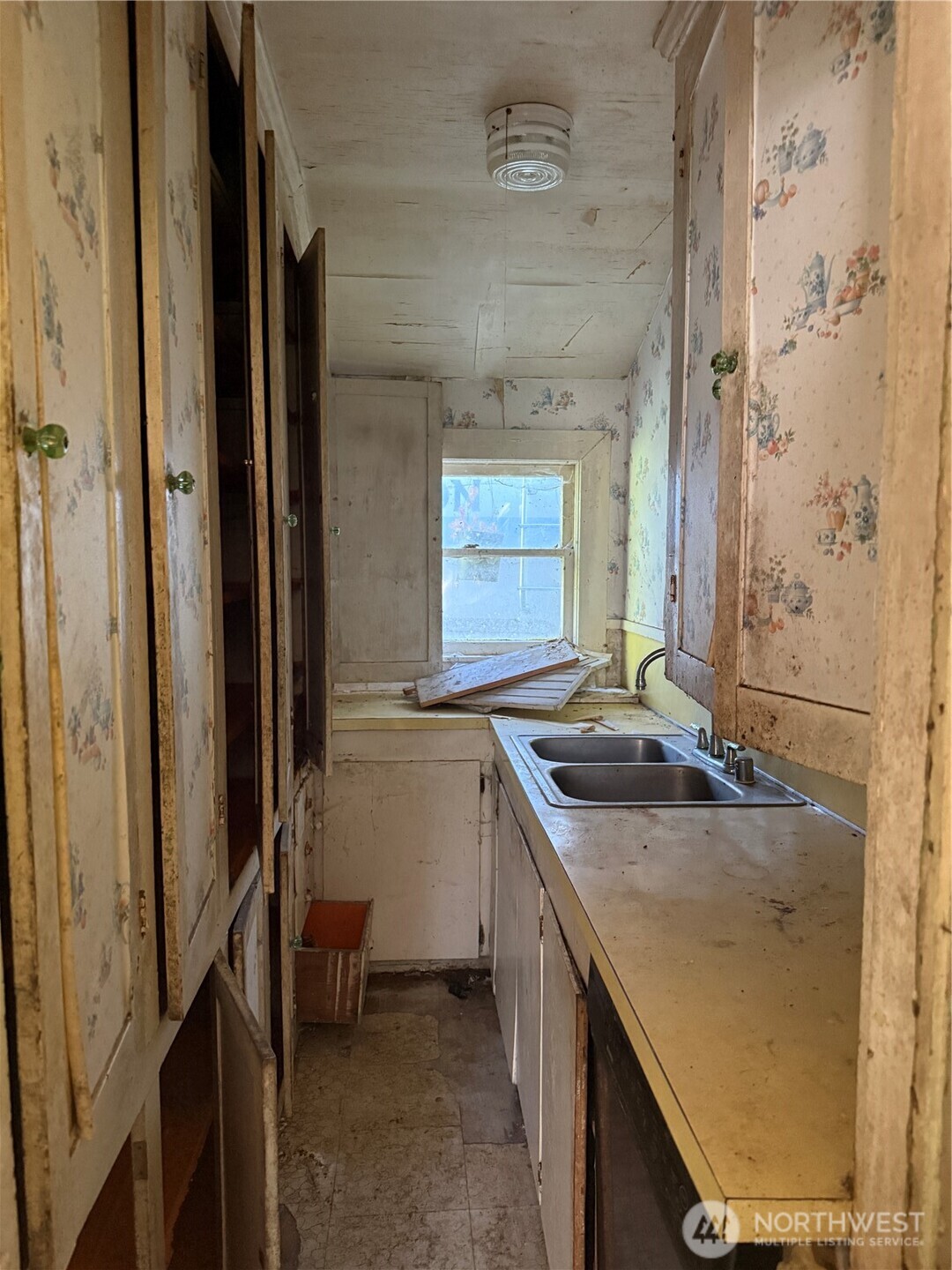 529 NW Past Drive , Poulsbo, WA 98370