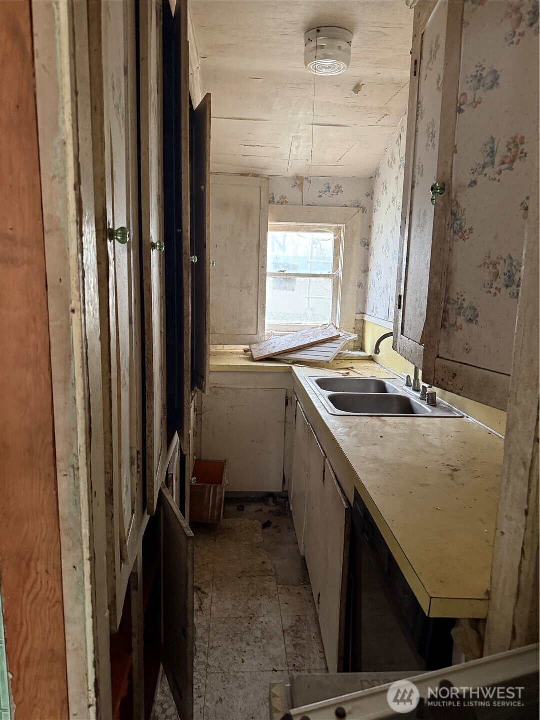 529 NW Past Drive , Poulsbo, WA 98370